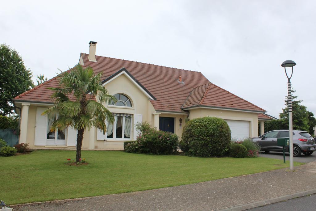 Maison Tobias Bussy-Saint-Georges Exterior foto